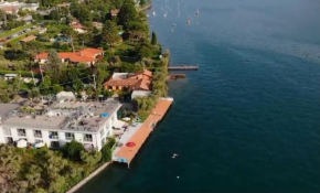 Direttamente Al Lago Apartments Marone